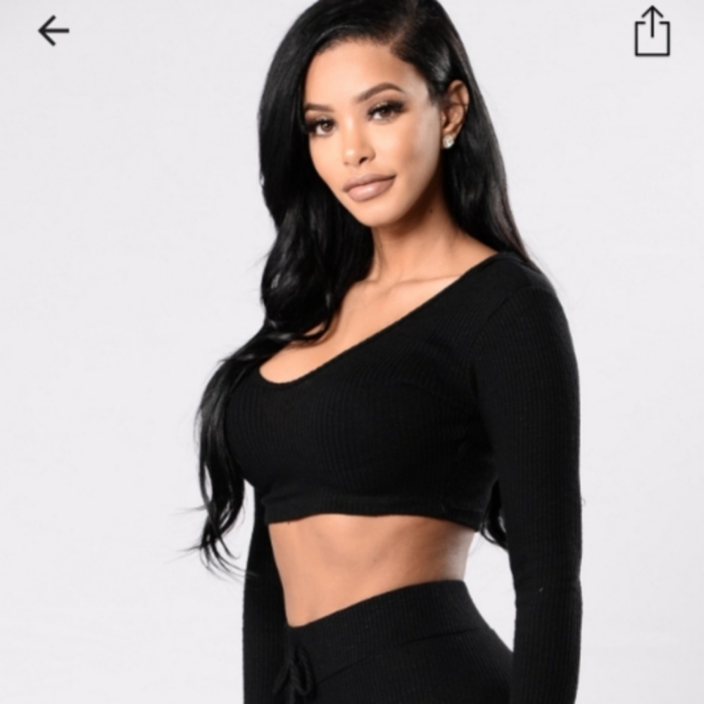 Fashion nova crop top with hood nwt